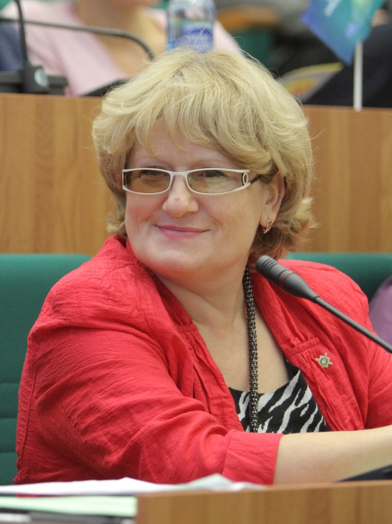 Елена Овсянникова