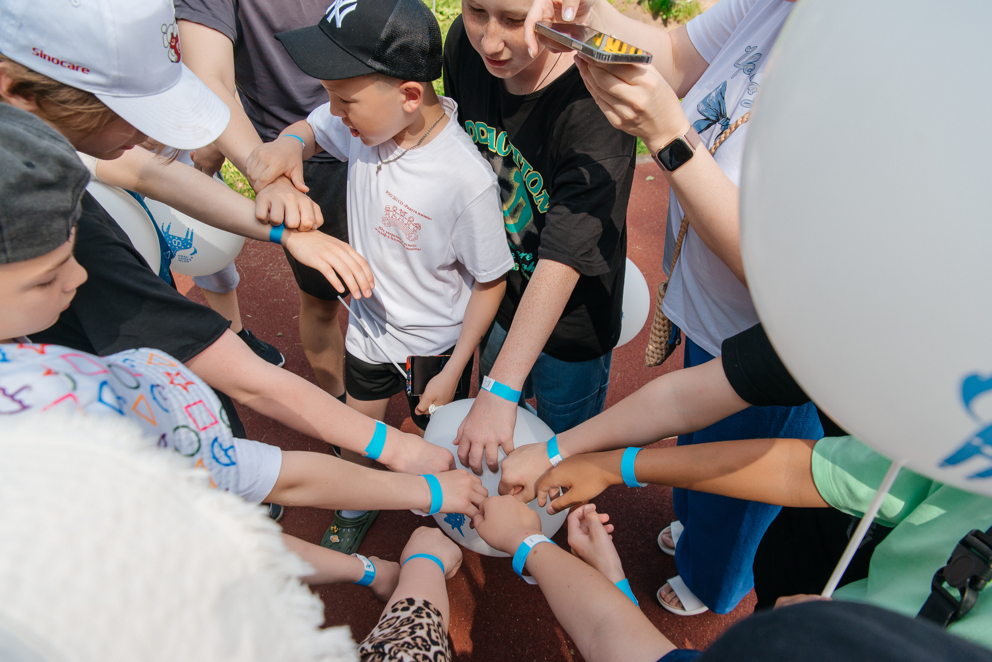 Более 5 000 человек в 2025 году получили поддержку по программе УБРиР «Дети верят в чудо»